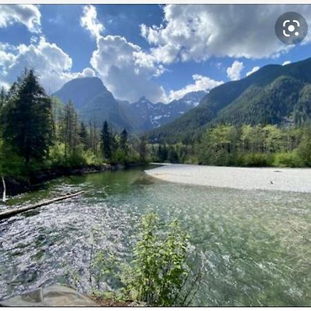 Cozy Suite Close To Nature And The City Maple Ridge Extérieur photo
